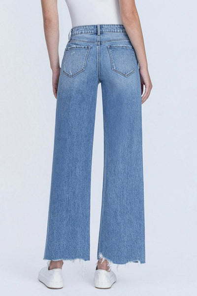 Victoria ankle length  jean / medium wash