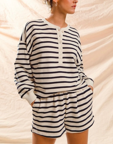 everyday stripe sweatshirt & shorts set / ivory & black