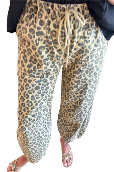 leopard drawstring pant