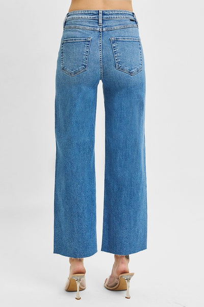 Kennady crop jean with tummy control / medium wash