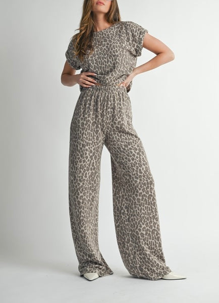 leopard lounge set