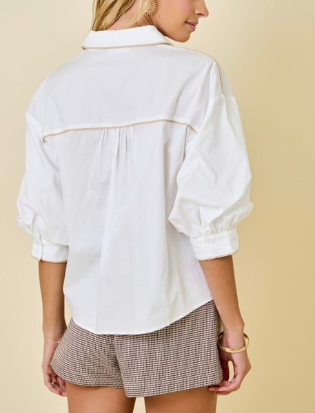 puff sleeve top with contrast stitching / white and tan
