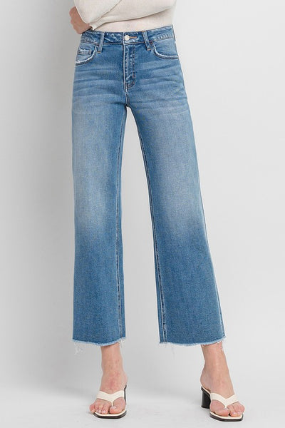 Chelsea cropped ankle jean / medium wash