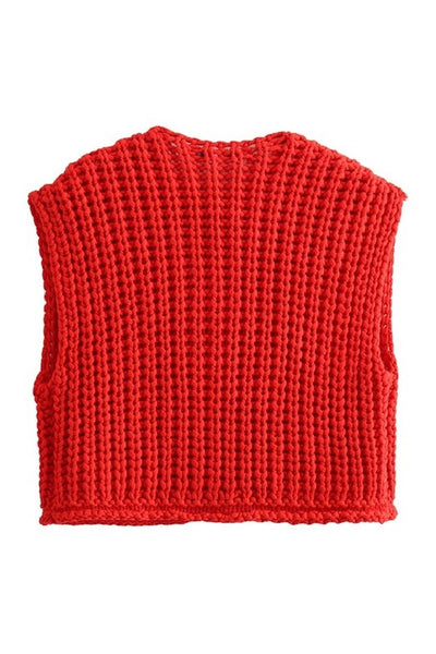 coco cable sweater vest / red