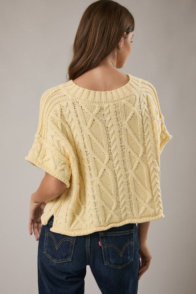 cable knit short sleeve sweater / butter yellow