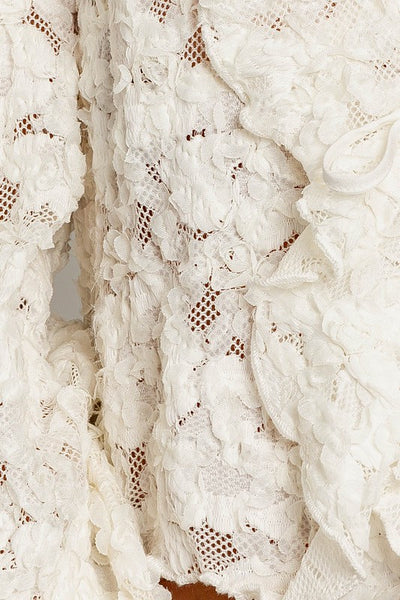 Lacey ruffle tie front top / ivory