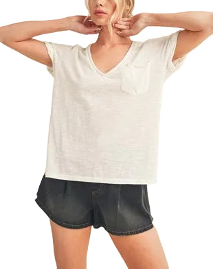 Basic v-neck tee / white