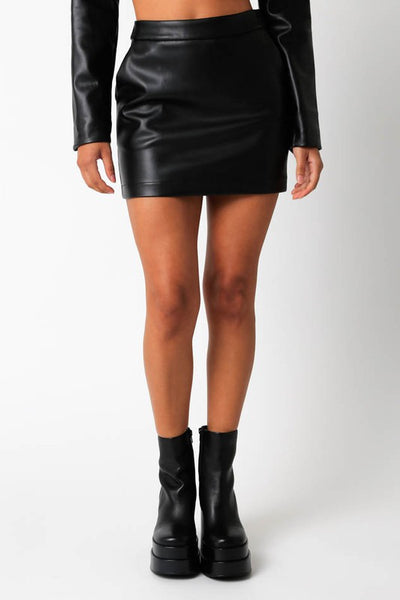 audrey faux leather mini skirt // black