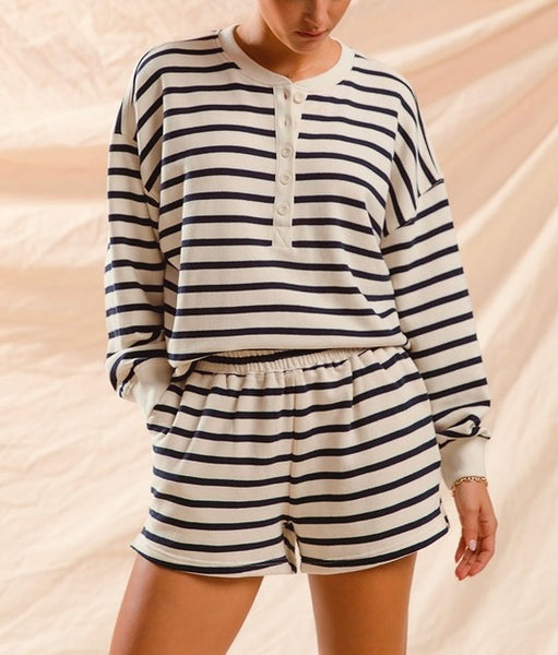 everyday stripe sweatshirt & shorts set / ivory & black