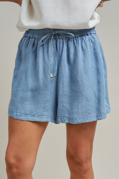 Sun Washed Chambray Shorts / light blue
