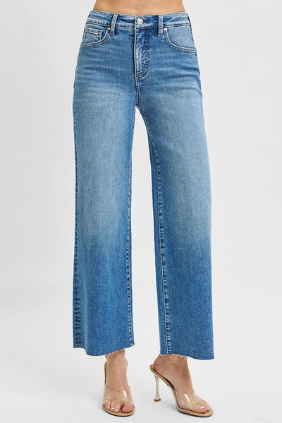 Kennady crop jean with tummy control / medium wash