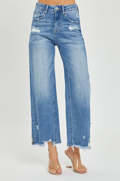 side slit frayed hem ankle jeans // medium wash