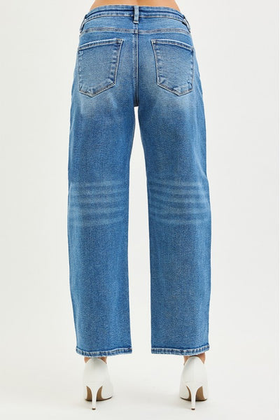 Risen crop barrel jean / medium wash