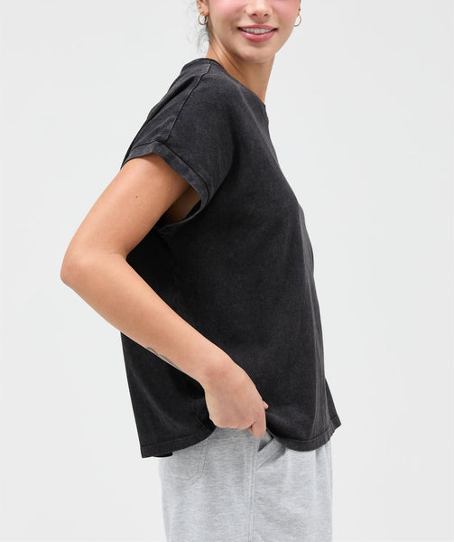 Zoie oversized mineral wash tee / black