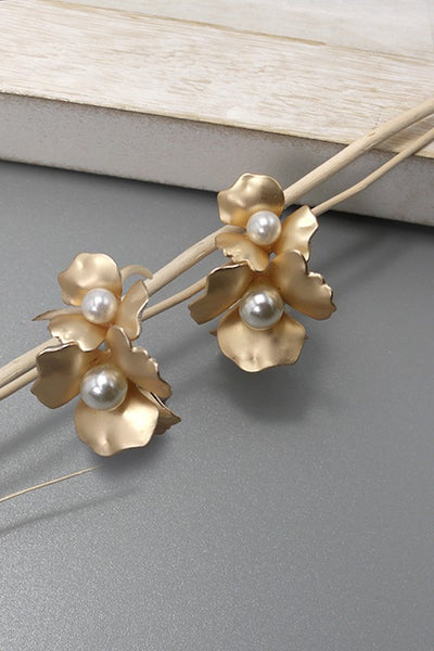 gold & pearl flower earring