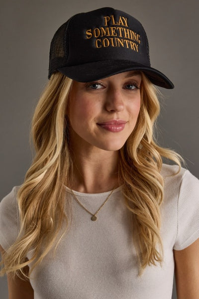Play Something Country trucker cap / black