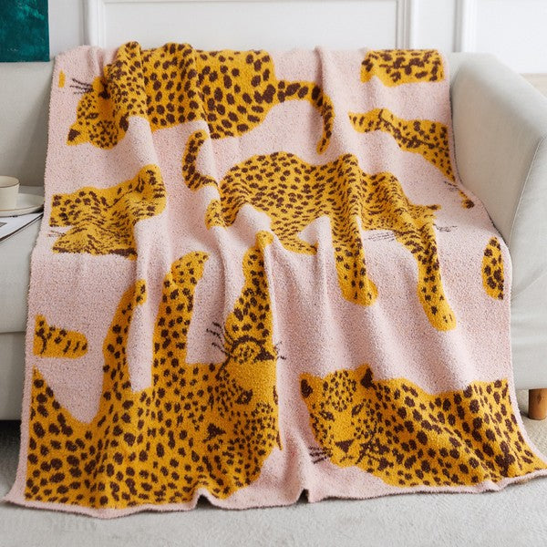 cozy blanket // cheetah