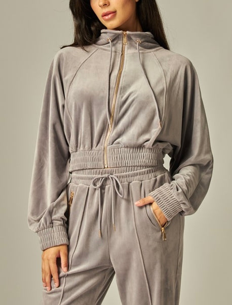 velour track suit / taupe