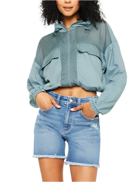 longer length jean short / medium wash