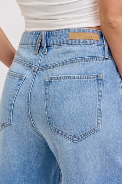 Logan high rise wide leg jean / light wash