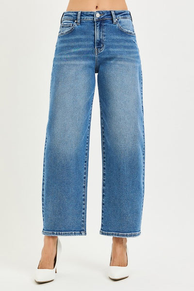 Risen crop barrel jean / medium wash