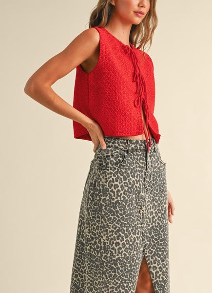 tie front knitted vest / red