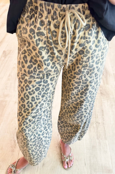leopard drawstring pant